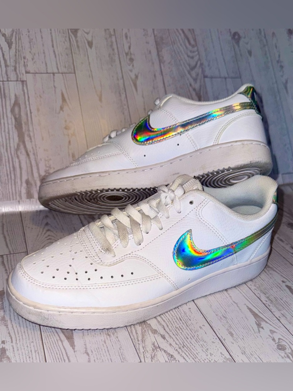 Nike Air Force 1 Low-Top Iridescent Swoosh Sneakers - Size 9 - Picture 4 of 9